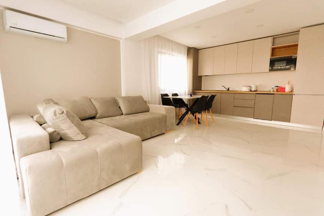 Nvd Residence Mamaia-Nord Năvodari Exteriör bild